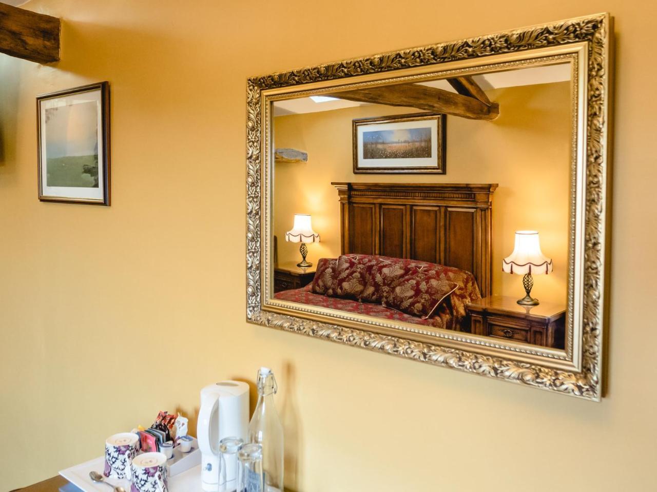 Hotel The Wayside And Whisky Barn Whitbeck Habitación foto